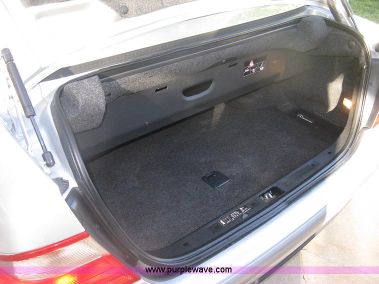 image for item H6265 1999 Mercedes Benz CLK320 Cabriolet convertible