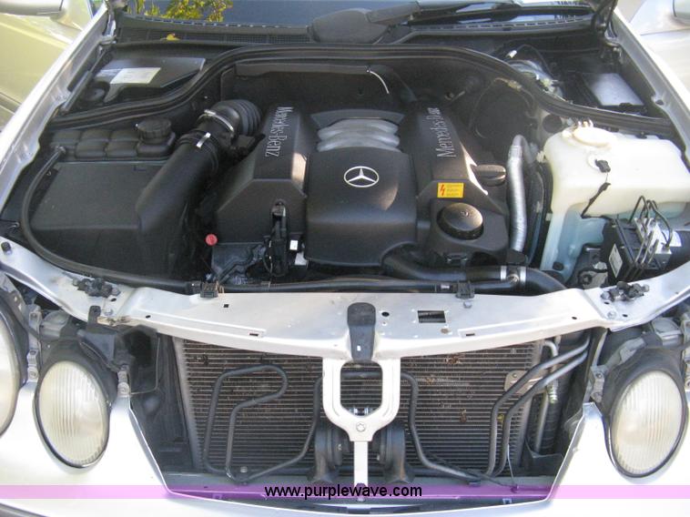 image for item H6265 1999 Mercedes Benz CLK320 Cabriolet convertible