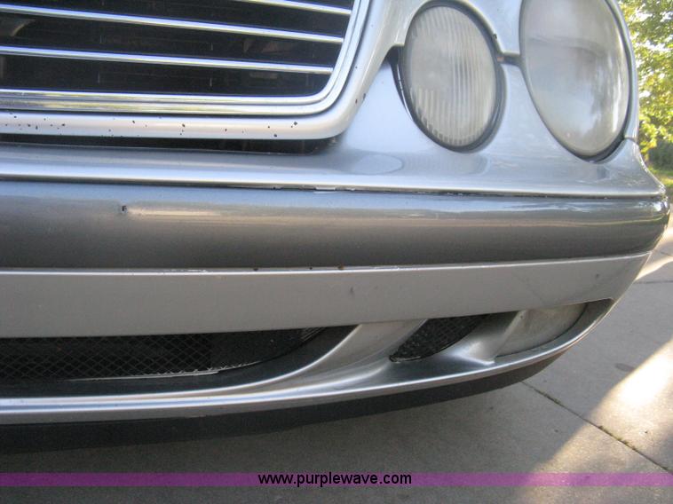 image for item H6265 1999 Mercedes Benz CLK320 Cabriolet convertible