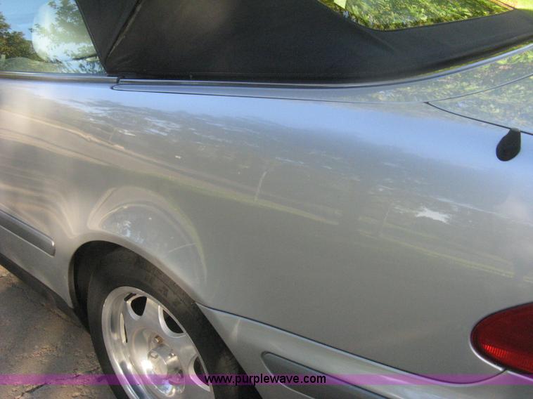 image for item H6265 1999 Mercedes Benz CLK320 Cabriolet convertible