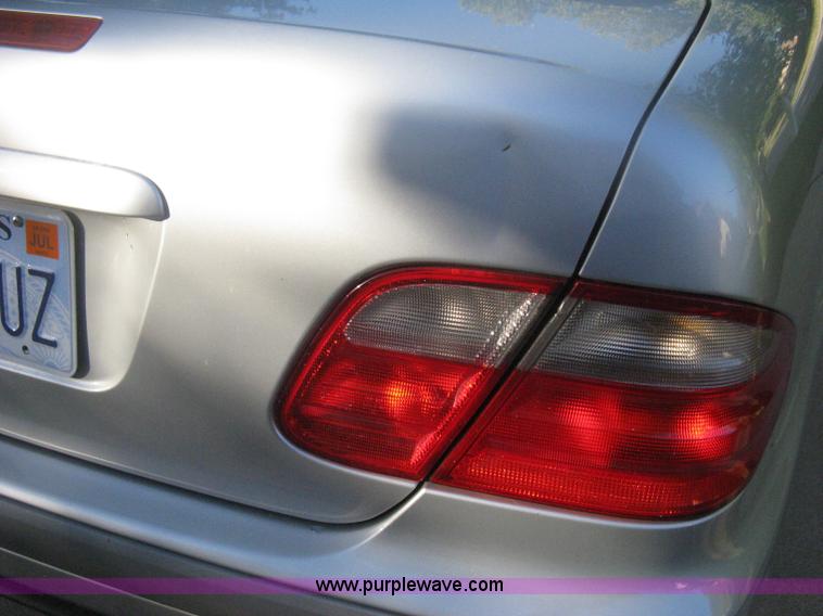 image for item H6265 1999 Mercedes Benz CLK320 Cabriolet convertible