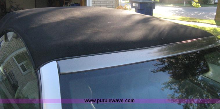 image for item H6265 1999 Mercedes Benz CLK320 Cabriolet convertible