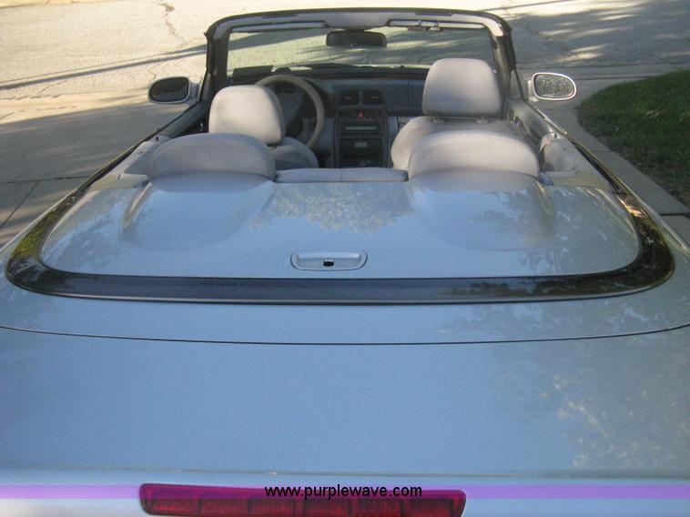 image for item H6265 1999 Mercedes Benz CLK320 Cabriolet convertible