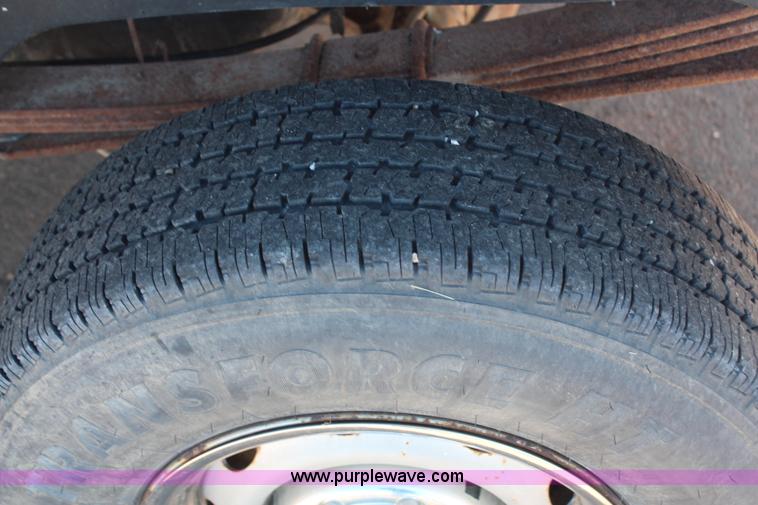 image for item H6881 2001 Dodge Ram 2500 pickup truck