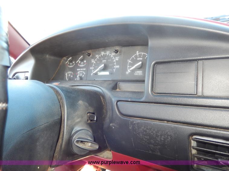 image for item H9580 1997 Ford F450 Super Duty XLT utility truck