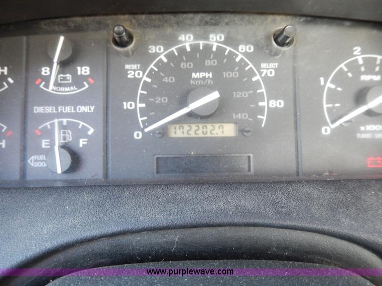 image for item H9580 1997 Ford F450 Super Duty XLT utility truck