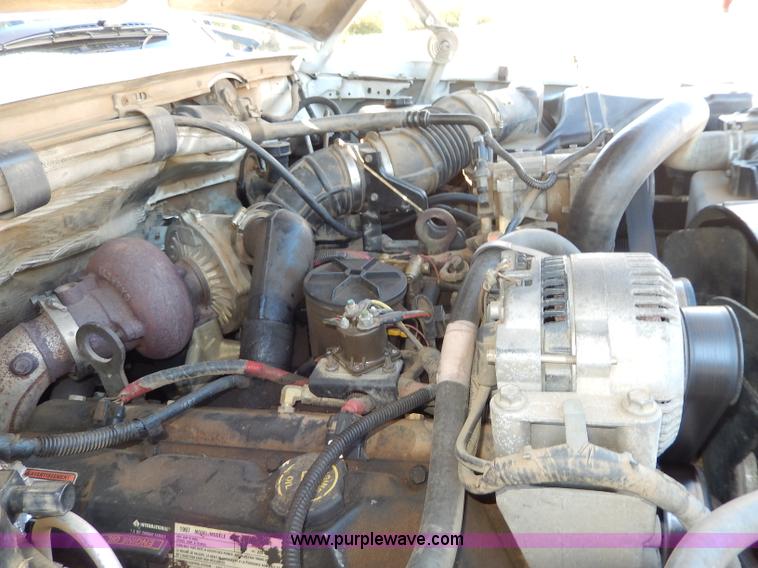 image for item H9580 1997 Ford F450 Super Duty XLT utility truck