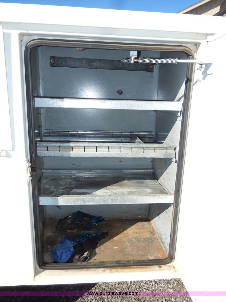 image for item H9580 1997 Ford F450 Super Duty XLT utility truck