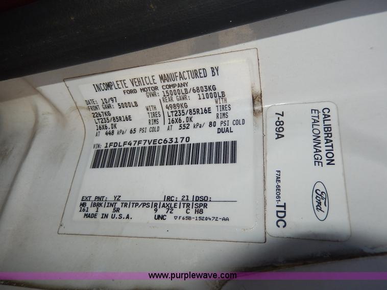 image for item H9580 1997 Ford F450 Super Duty XLT utility truck