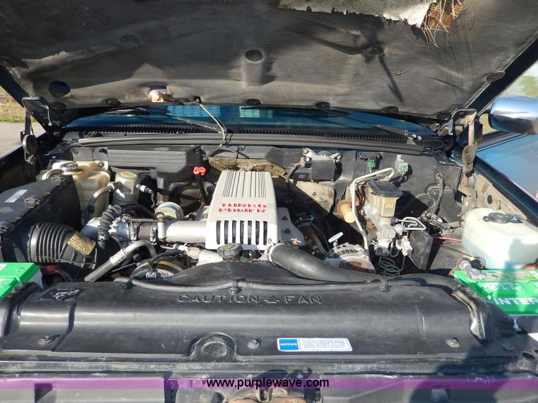 image for item H9601 1994 Chevrolet Silverado 1500 Ext. Cab pickup truck