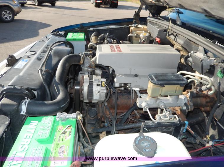 image for item H9601 1994 Chevrolet Silverado 1500 Ext. Cab pickup truck