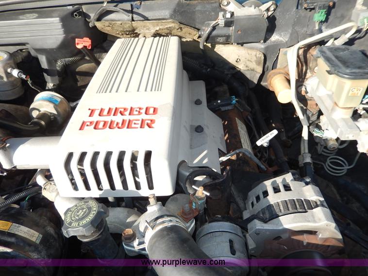 image for item H9601 1994 Chevrolet Silverado 1500 Ext. Cab pickup truck