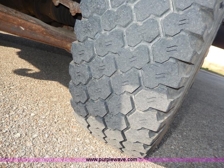 image for item H9601 1994 Chevrolet Silverado 1500 Ext. Cab pickup truck