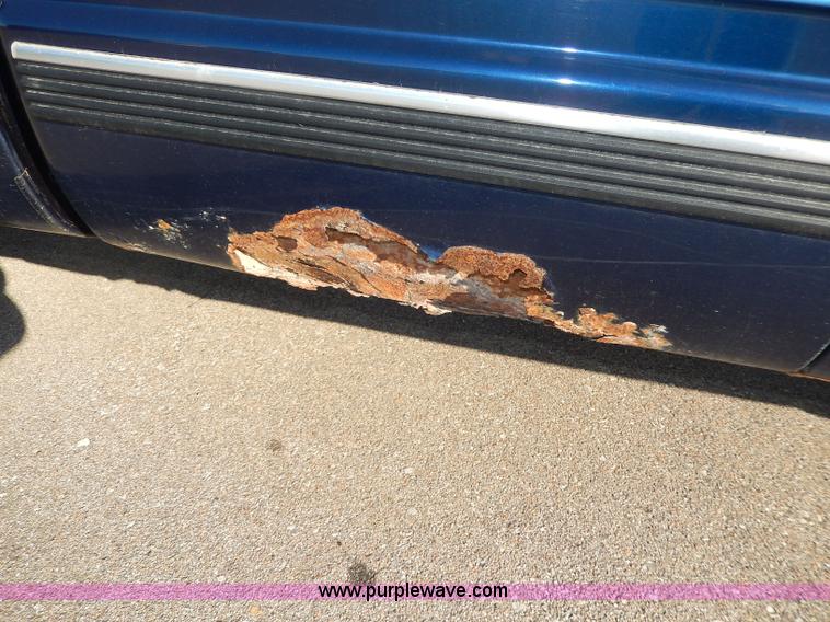 image for item H9601 1994 Chevrolet Silverado 1500 Ext. Cab pickup truck