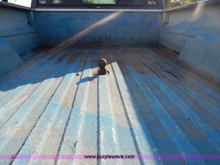 image for item H9601 1994 Chevrolet Silverado 1500 Ext. Cab pickup truck