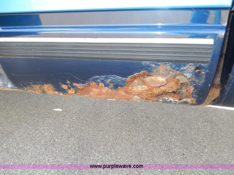 image for item H9601 1994 Chevrolet Silverado 1500 Ext. Cab pickup truck