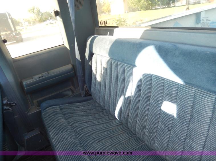 image for item H9601 1994 Chevrolet Silverado 1500 Ext. Cab pickup truck