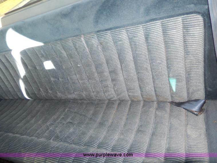 image for item H9601 1994 Chevrolet Silverado 1500 Ext. Cab pickup truck