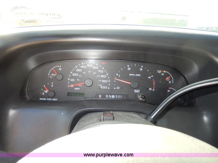 image for item H9634 2004 Ford F350 Super Duty Lariat FX4 Off-Road pickup truck