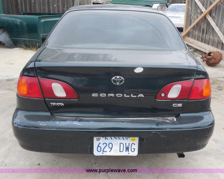 image for item I1264 1999 Toyota Corolla CE