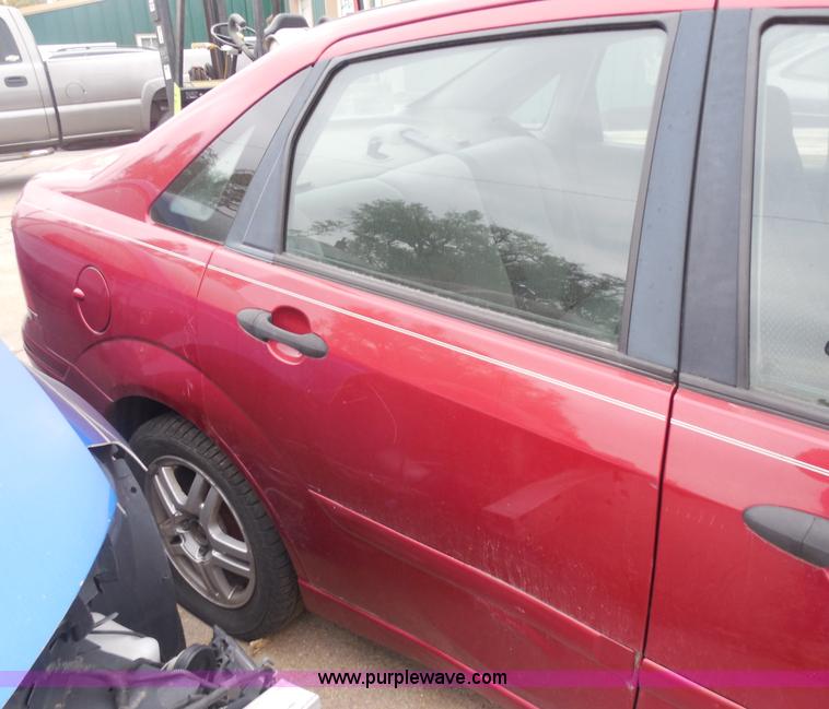 image for item I1265 2003 Ford Focus
