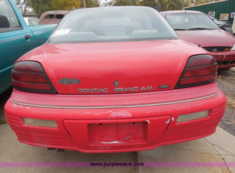 image for item I1266 1992 Pontiac Grand AM SE