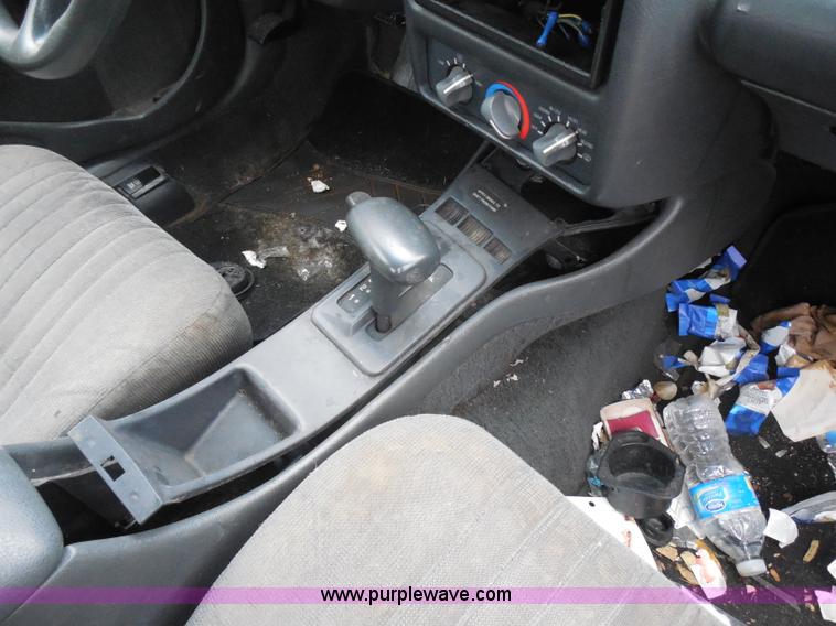 image for item I1266 1992 Pontiac Grand AM SE