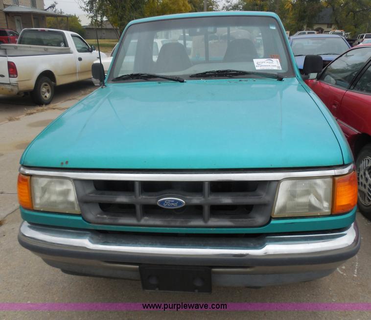 image for item I1267 1994 Ford Ranger XLT pickup truck
