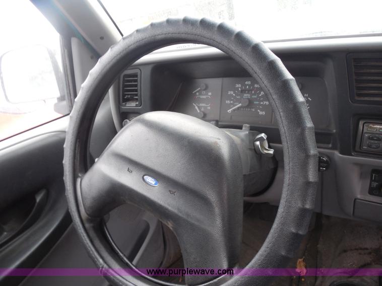 image for item I1267 1994 Ford Ranger XLT pickup truck