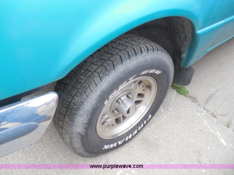 image for item I1267 1994 Ford Ranger XLT pickup truck
