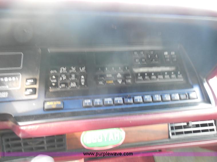 image for item I1268 1991 Oldsmobile Ninety Eight Regency Elite