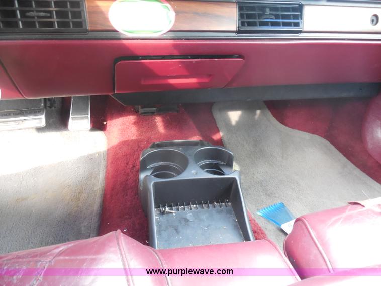 image for item I1268 1991 Oldsmobile Ninety Eight Regency Elite