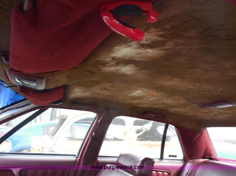 image for item I1268 1991 Oldsmobile Ninety Eight Regency Elite