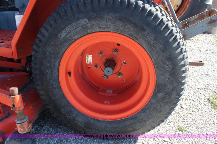 image for item I4364 Kubota B1550 tractor