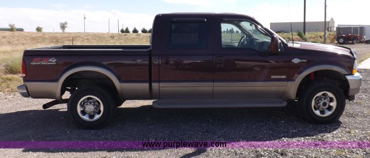 image for item I8390 2003 Ford F250 King Ranch Super Duty Crew Cab pickup truck