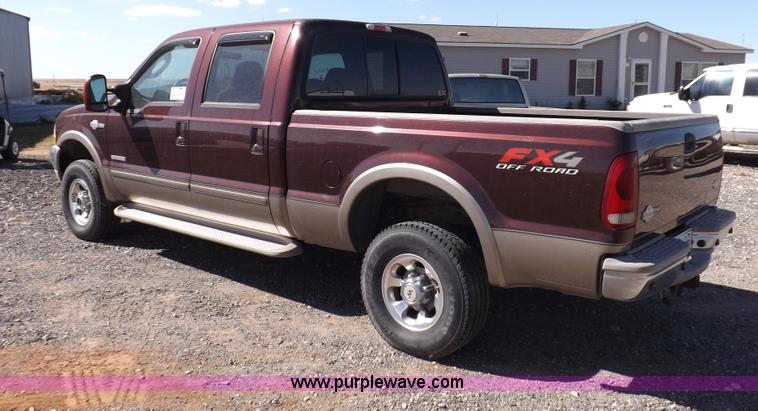 image for item I8390 2003 Ford F250 King Ranch Super Duty Crew Cab pickup truck