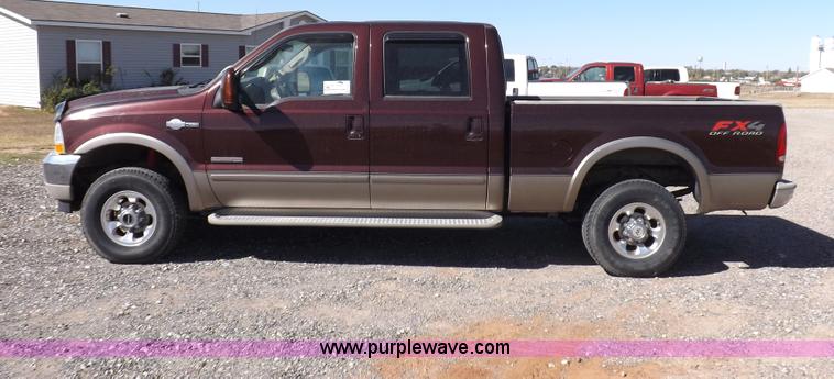 image for item I8390 2003 Ford F250 King Ranch Super Duty Crew Cab pickup truck