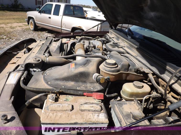 image for item I8390 2003 Ford F250 King Ranch Super Duty Crew Cab pickup truck