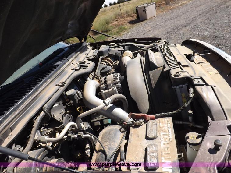 image for item I8390 2003 Ford F250 King Ranch Super Duty Crew Cab pickup truck