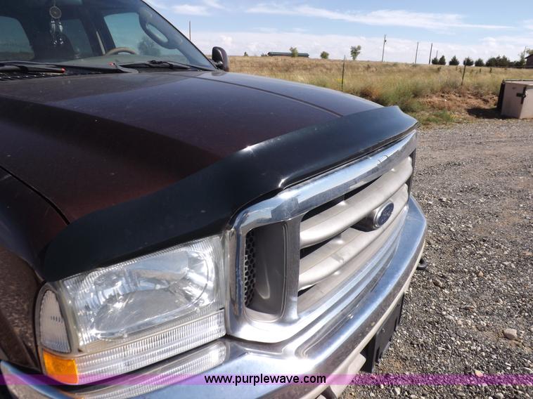 image for item I8390 2003 Ford F250 King Ranch Super Duty Crew Cab pickup truck