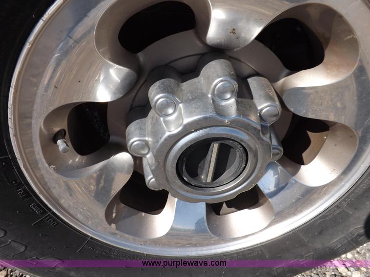 image for item I8390 2003 Ford F250 King Ranch Super Duty Crew Cab pickup truck