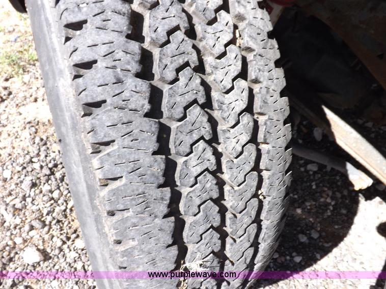 image for item I8390 2003 Ford F250 King Ranch Super Duty Crew Cab pickup truck