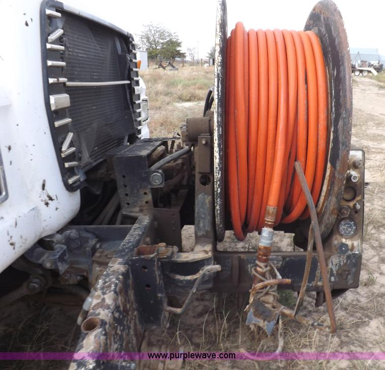 image for item I8432 1992 Ford LN8000 flatbed truck