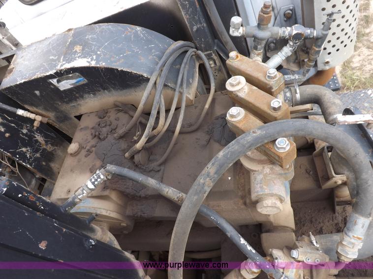 image for item I8432 1992 Ford LN8000 flatbed truck