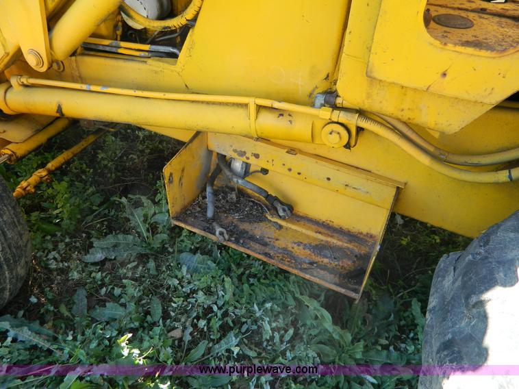 image for item AZ9113 Ford DF211F backhoe