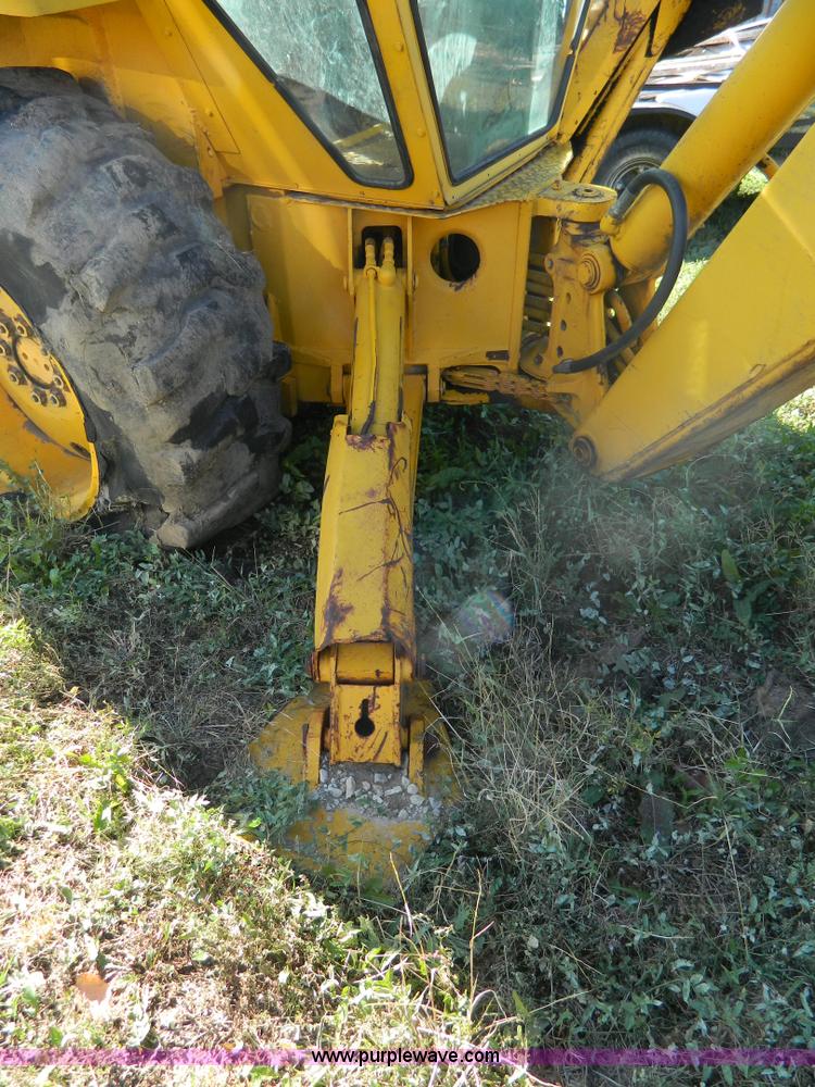 image for item AZ9113 Ford DF211F backhoe