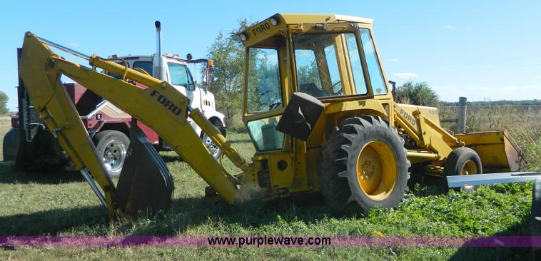 image for item AZ9113 Ford DF211F backhoe