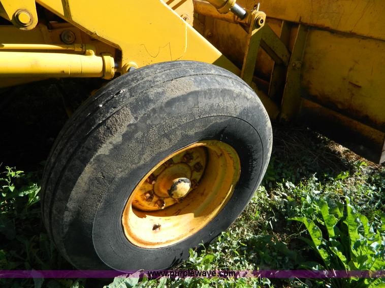 image for item AZ9113 Ford DF211F backhoe