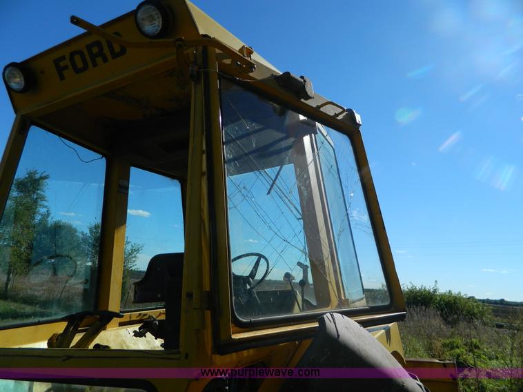 image for item AZ9113 Ford DF211F backhoe