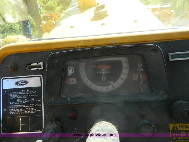 image for item AZ9113 Ford DF211F backhoe